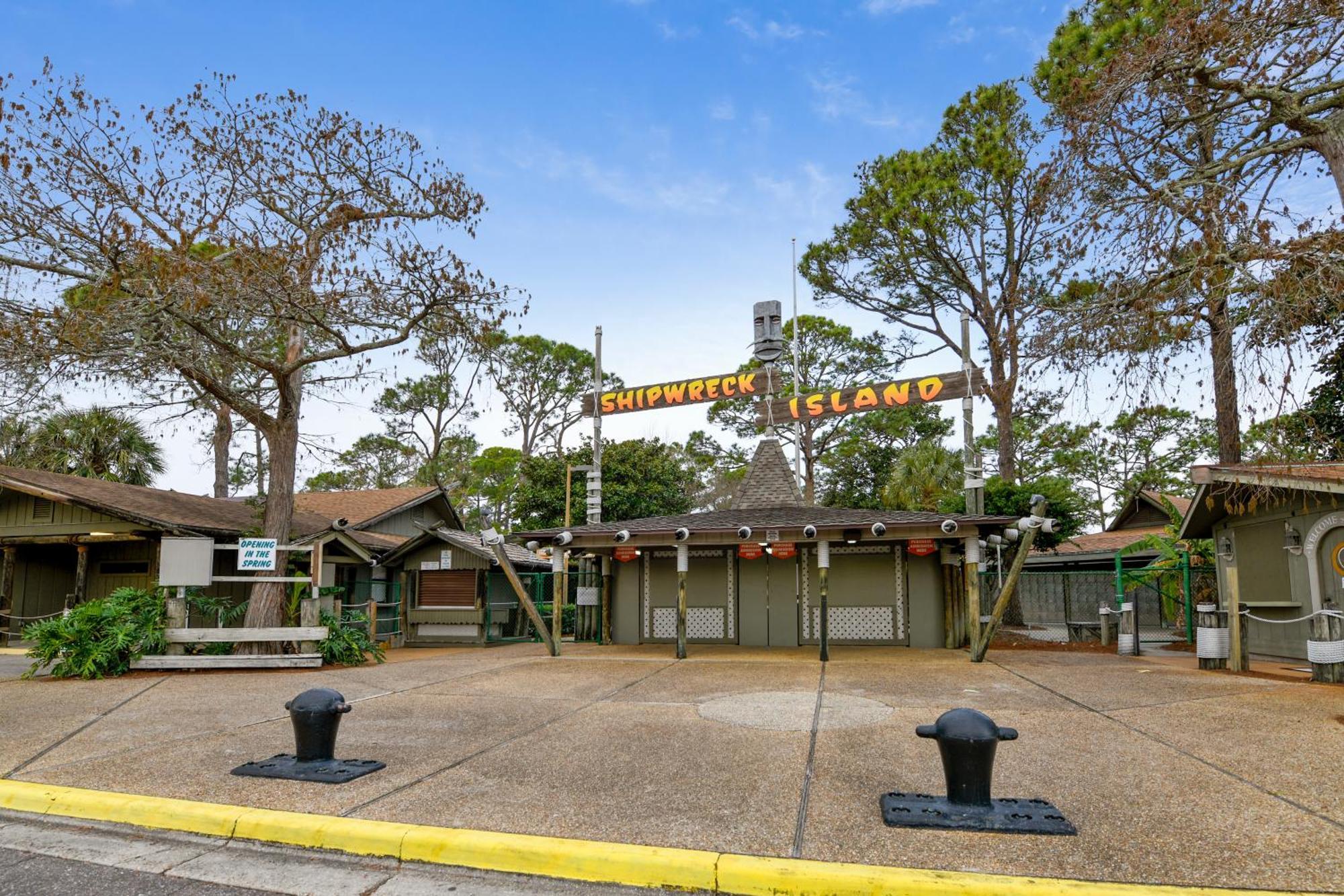 Beach Bungalow By Book That Holiday home Panama City Beach